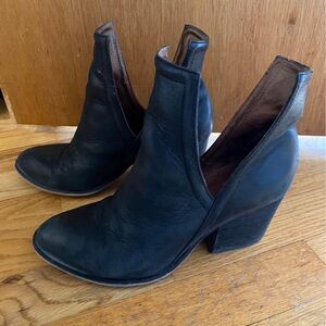 Wittner Garbie Bootie Black Size 36